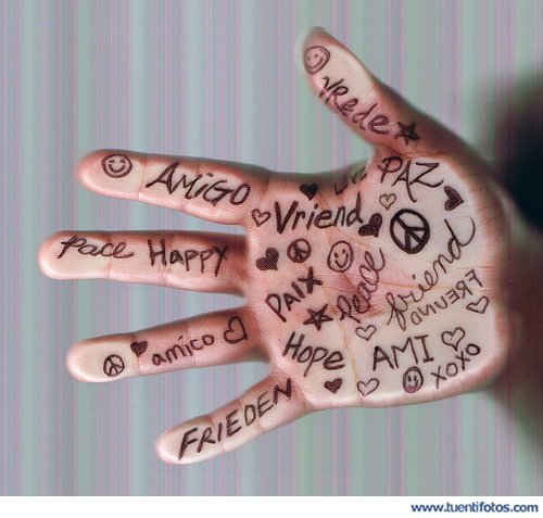 Mano Repleta Amistad Y Paz