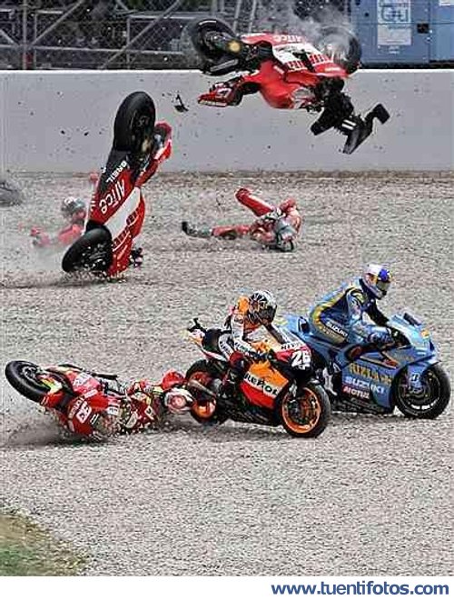 Putadas de Carrera De Motos Accidentada